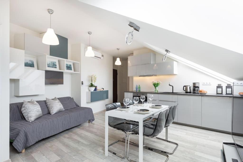 Modern & New Place Next To Wawel Castle & Vistula Cracovia Esterno foto